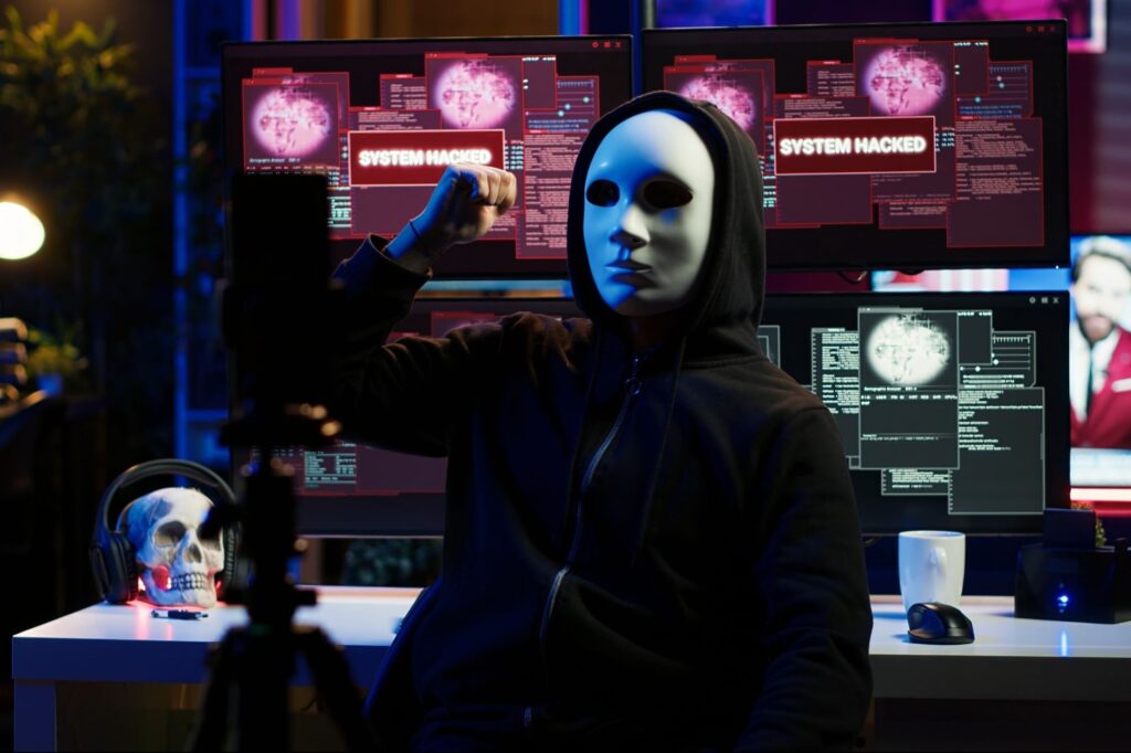 4 Dark LLMs: Black Hat Hackers are Also Riding the GenAI Wave