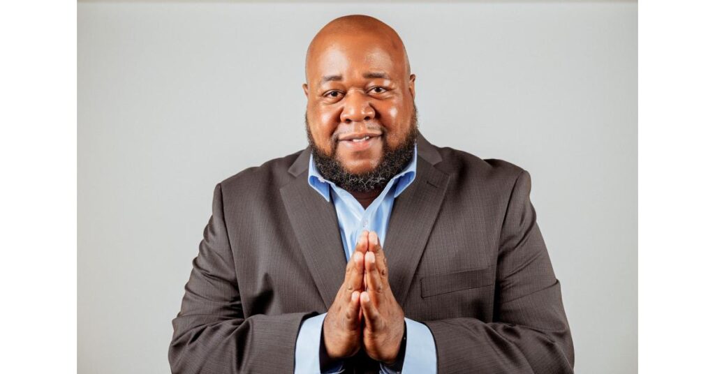 Author Damon Darrell’s Entrepreneurial Journey Inspires New Book ‘May I Help You?’ to Transform Black-Owned Businesses