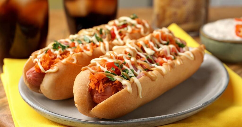 Long Beach Twin Teens Turn Hot Dogs Into a Viral Sensation | News