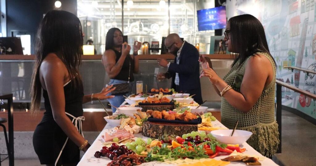 Klubhouse Dinner Party unites Philly entrepreneurs through culture, community | Lifestyle