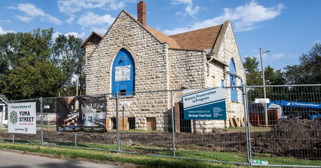 HISTORIC MAKEOVER | | themercury.com - Manhattan Mercury