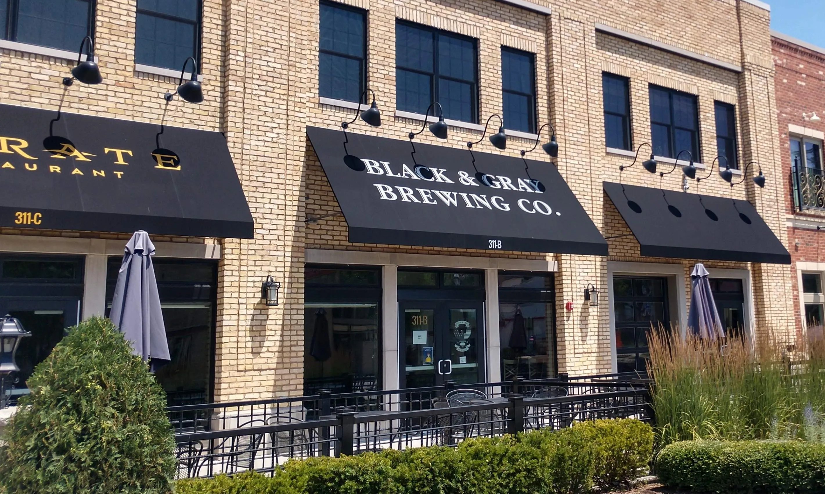 Black & Gray Brewing shuts its doors in downtown East Dundee